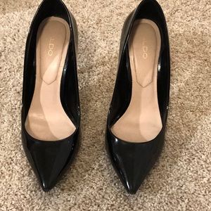 Closet clear out 6.5 US / 37 EUR